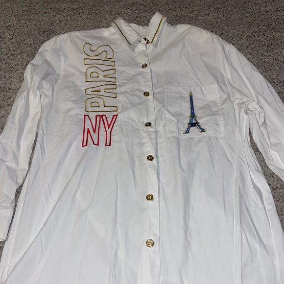 SK Wear white long sleeve shirt with gold buttons and designs size medium - Picture 6 of 9